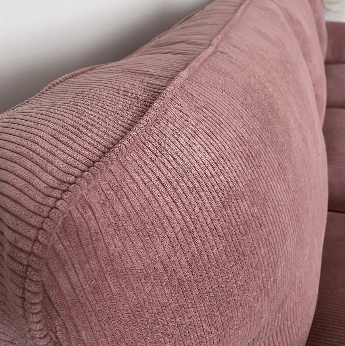 Corduroy Vintage Roze #6 close-up
